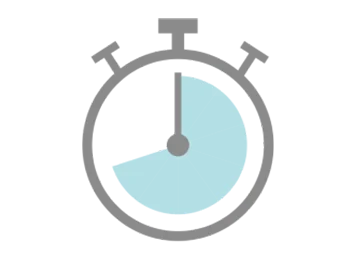 先生が見守る中でそろばん検定を受検するイメージ